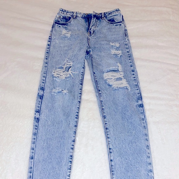 SHEIN SUPER CUTE MOM JEANS - Picture 2 of 3